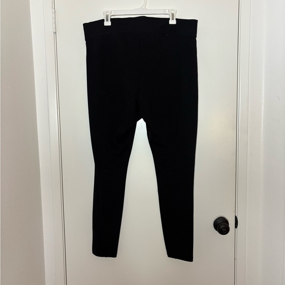 Old Navy Black Skinny Pants - Picture 2 of 2